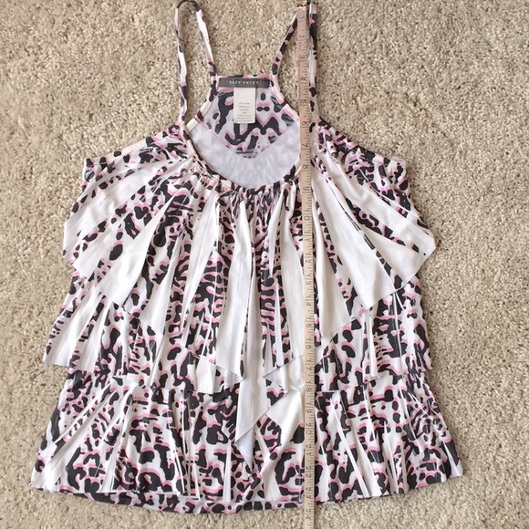 ๐ Suzy Shier | Ruffle Layered Animal Print Tank - Picture 2 of 6